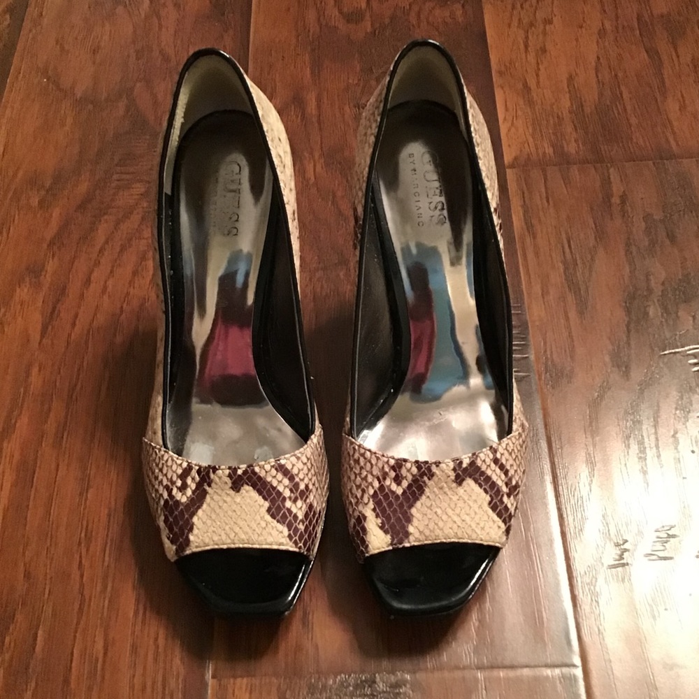 Guess Python Peep-toes - Picture 2 of 4